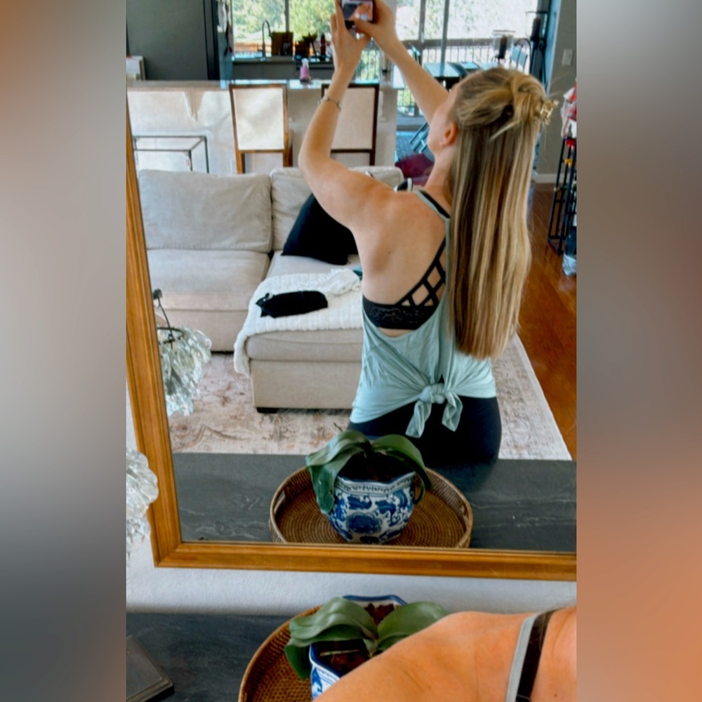 Tie back Lulu top